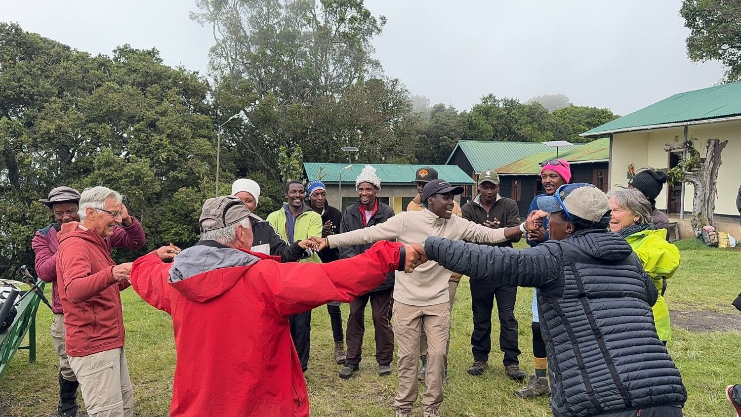 Miriakamba Huts - Gallery Image 1