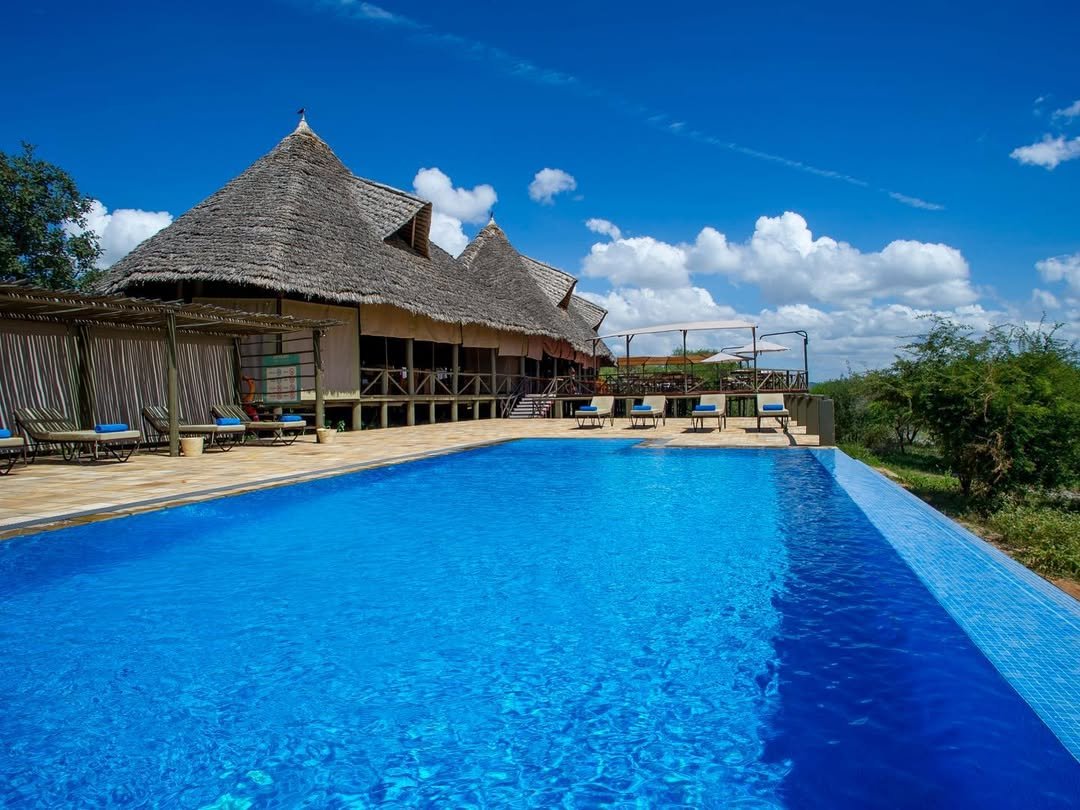Lake Burunge Tented Lodge – Serengeti National Park safari lodge interior
