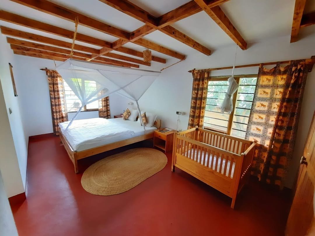 Meru View Lodge - Gallery Image 1